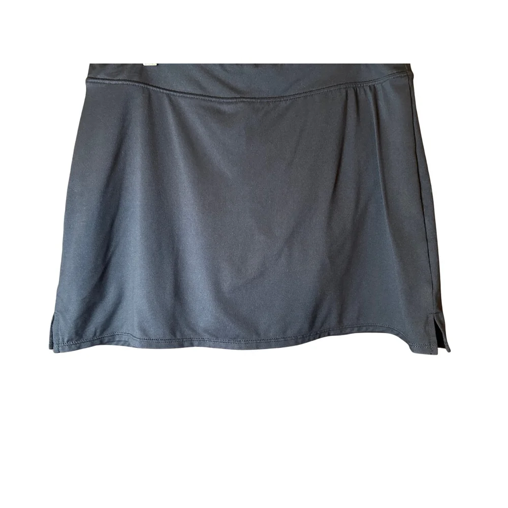 Tranquility Size Medium Black Skort